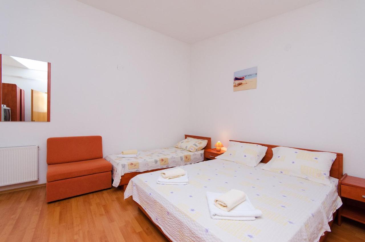 Apartments Marija Ivana เซนญ์ ภายนอก รูปภาพ